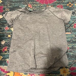 Swiftly Tech shirt sleeve